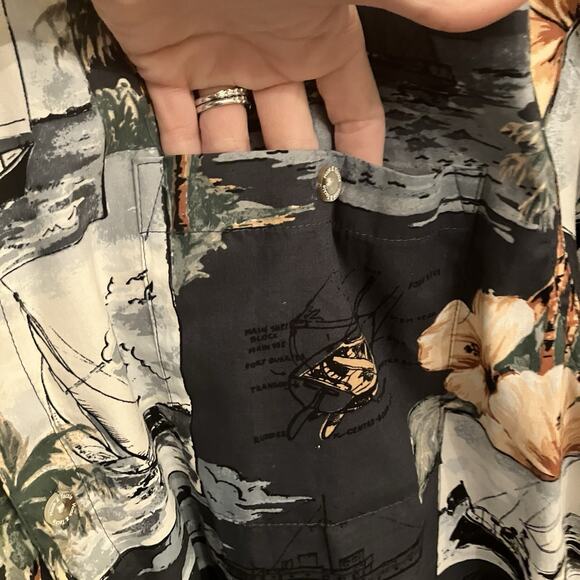 HOOK & TACKLE Men’s Hawaiian Shirt Fish Fishing Sailboats Hibiscus Size 2XL Big - Picture 7 of 13